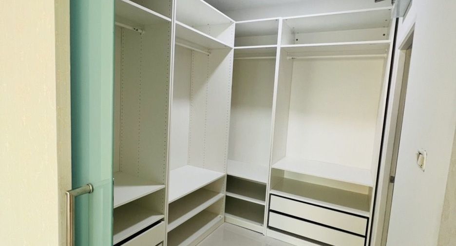 For rent 1 Beds condo 
