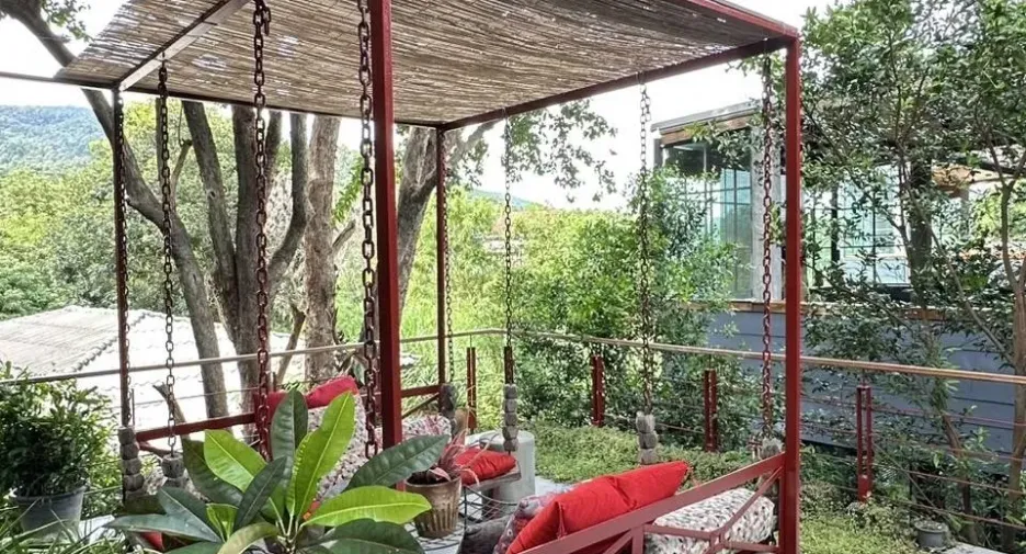 For sale 7 bedrooms villa in Mueang Chiang Mai, Chiang Mai