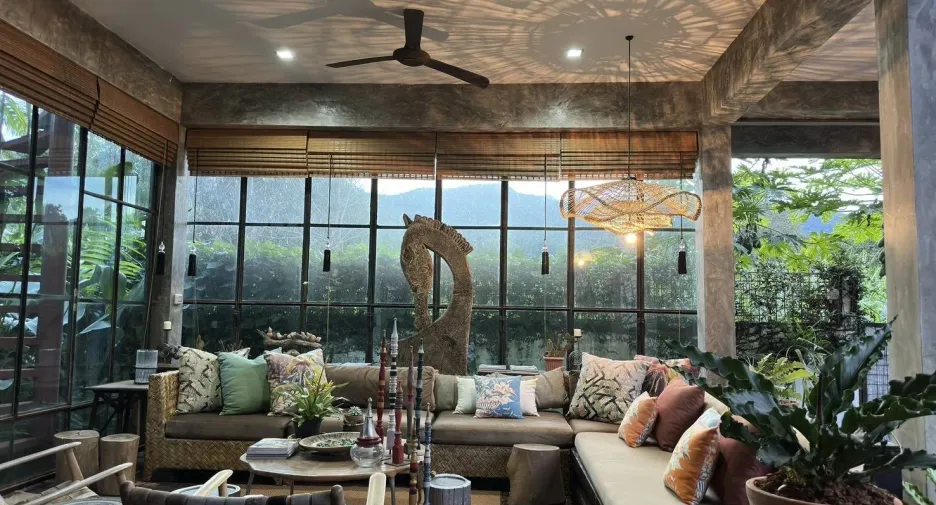 For sale 7 bedrooms villa in Mueang Chiang Mai, Chiang Mai