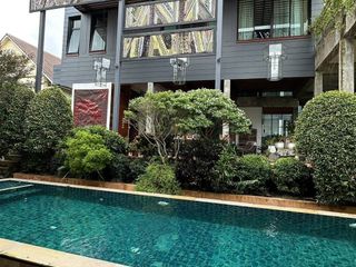 For sale 7 bedrooms villa in Mueang Chiang Mai, Chiang Mai