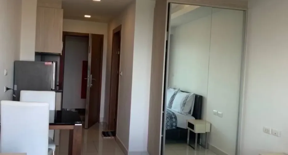 À louer studio condo à Bang Lamung, Chonburi