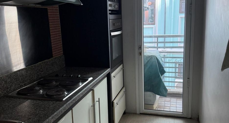 For sale 2 bedrooms condo in Watthana, Bangkok