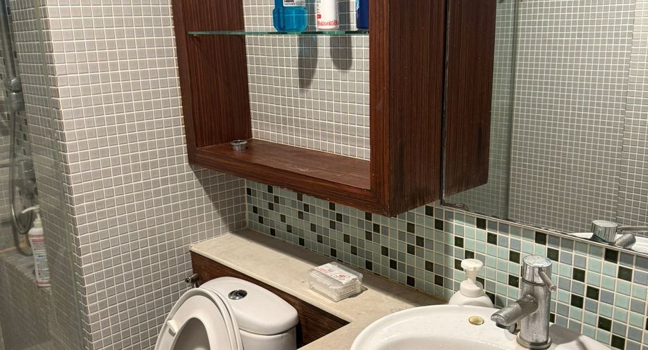 For sale 2 bedrooms condo in Watthana, Bangkok