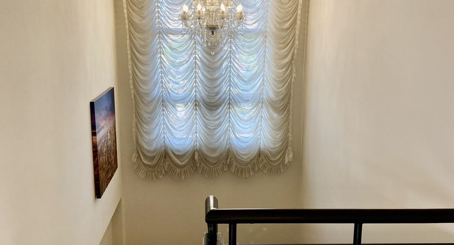 À vendre et à louer 4 chambres maison à San Kamphaeng, Chiang Mai