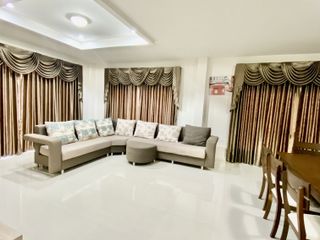 For sale and for rent 4 bedrooms house in San Kamphaeng, Chiang Mai