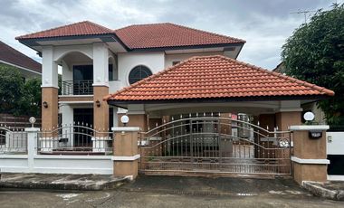 For rent 3 bedrooms house in Mueang Chiang Mai, Chiang Mai