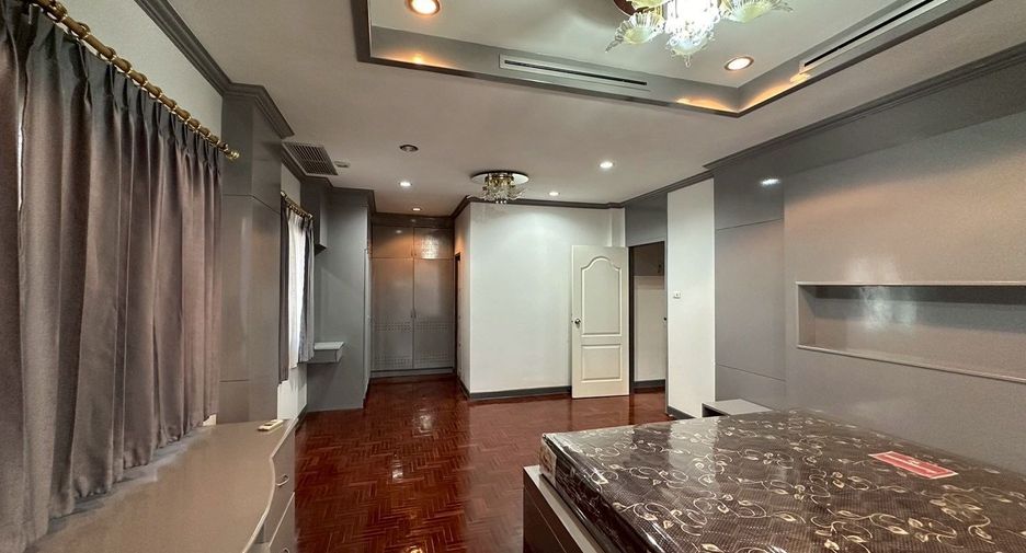 For rent 3 bedrooms house in Mueang Chiang Mai, Chiang Mai