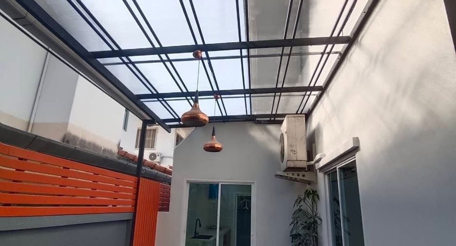 For sale 4 bedrooms house in San Sai, Chiang Mai