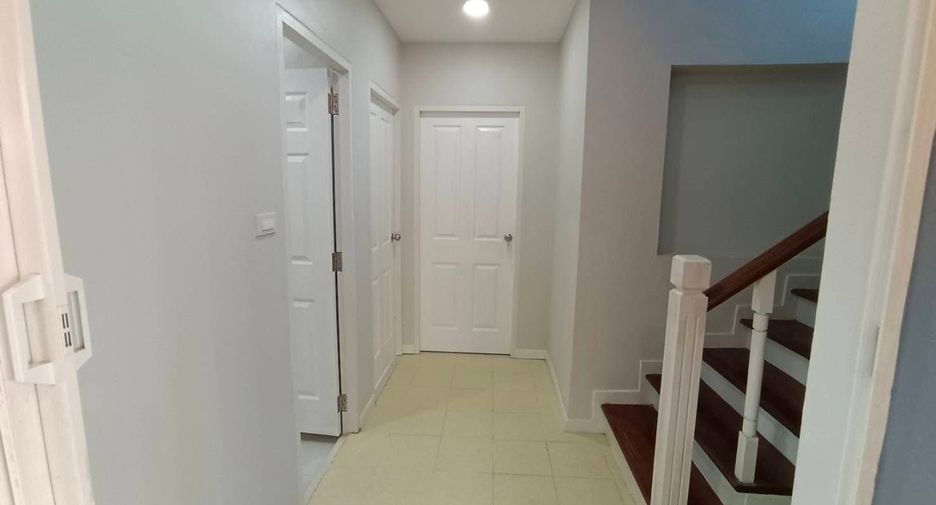 For sale 4 bedrooms house in San Sai, Chiang Mai