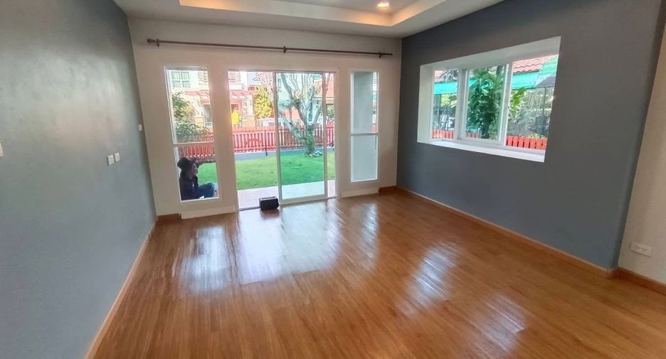For sale 4 bedrooms house in San Sai, Chiang Mai