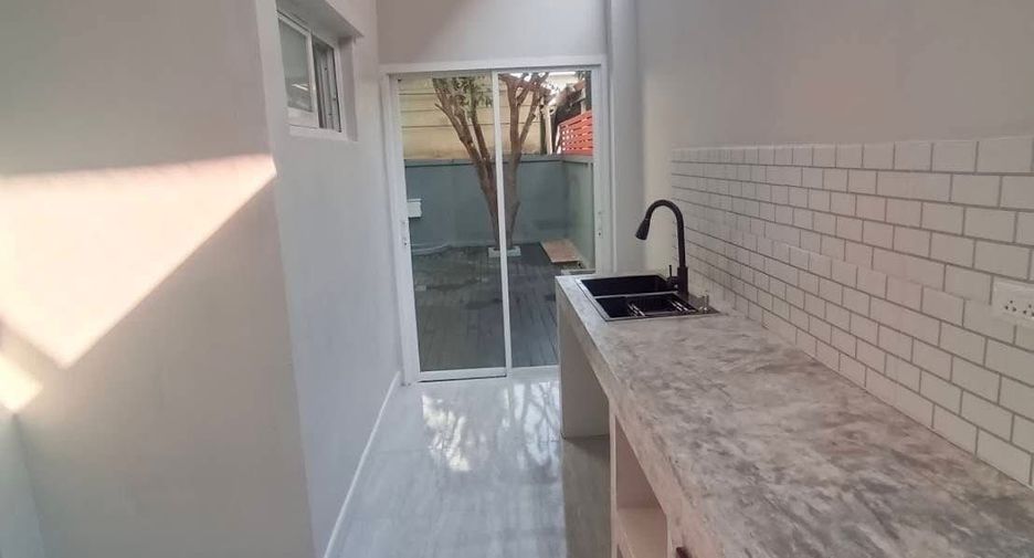 For sale 4 bedrooms house in San Sai, Chiang Mai