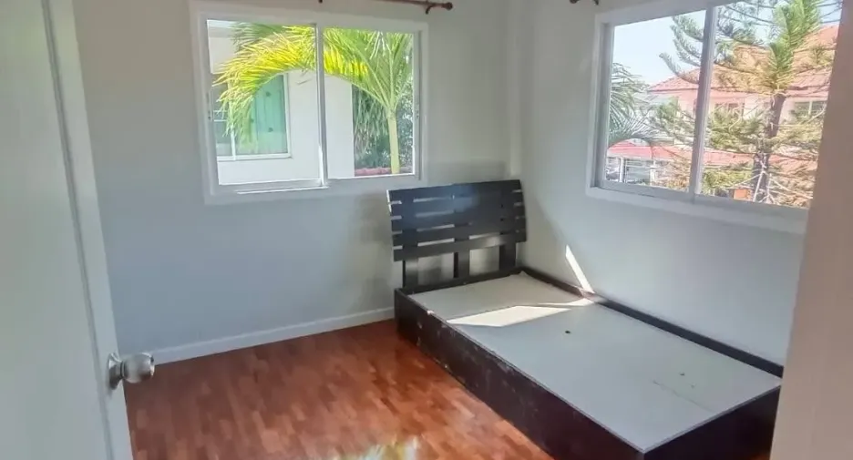For sale 4 bedrooms house in San Sai, Chiang Mai