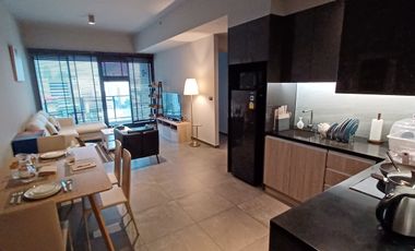 À vendre et à louer 2 chambres condo à Watthana, Bangkok