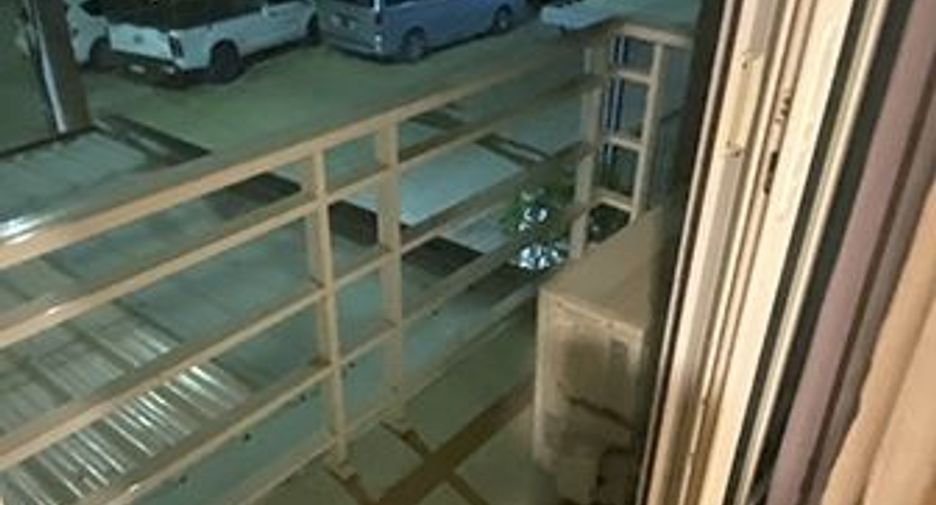 For sale 4 bedrooms townhouse in Phra Pradaeng, Samut Prakan