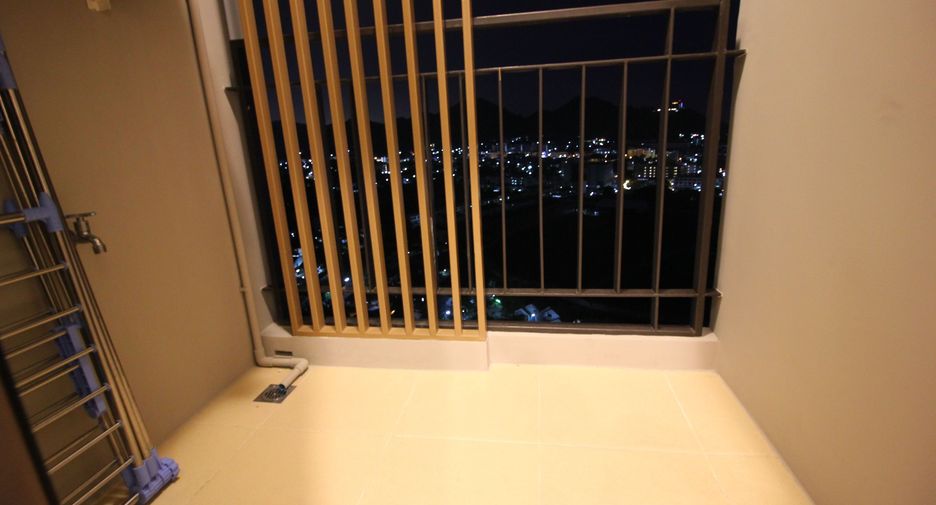 For sale 1 bed condo in Si Racha, Chonburi