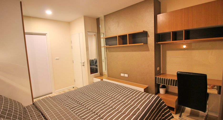 For sale 1 bed condo in Si Racha, Chonburi
