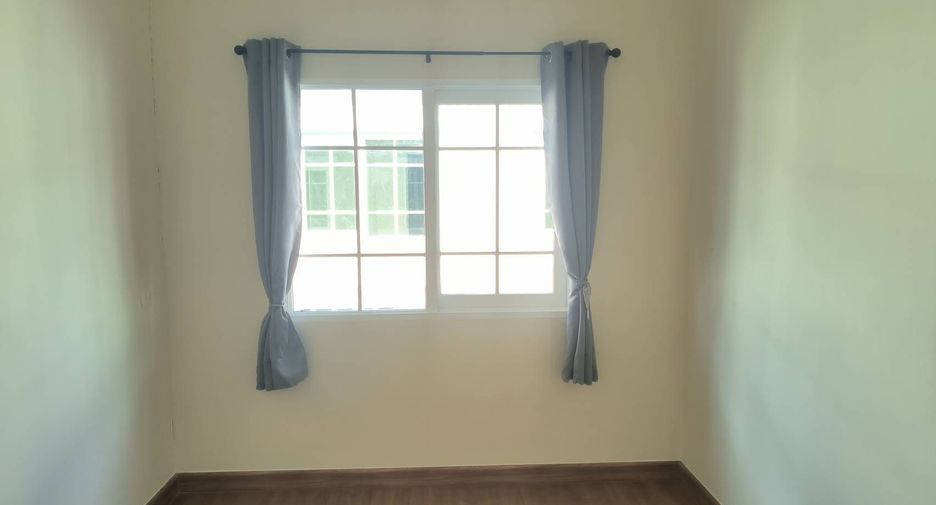 For sale 4 bedrooms townhouse in Mueang Chiang Mai, Chiang Mai