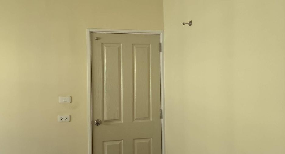 For sale 4 bedrooms townhouse in Mueang Chiang Mai, Chiang Mai