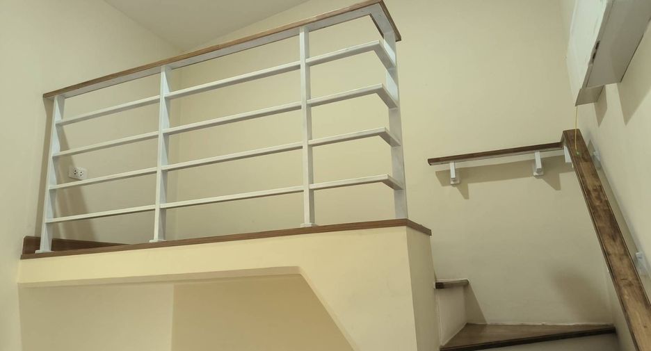 For sale 4 bedrooms townhouse in Mueang Chiang Mai, Chiang Mai