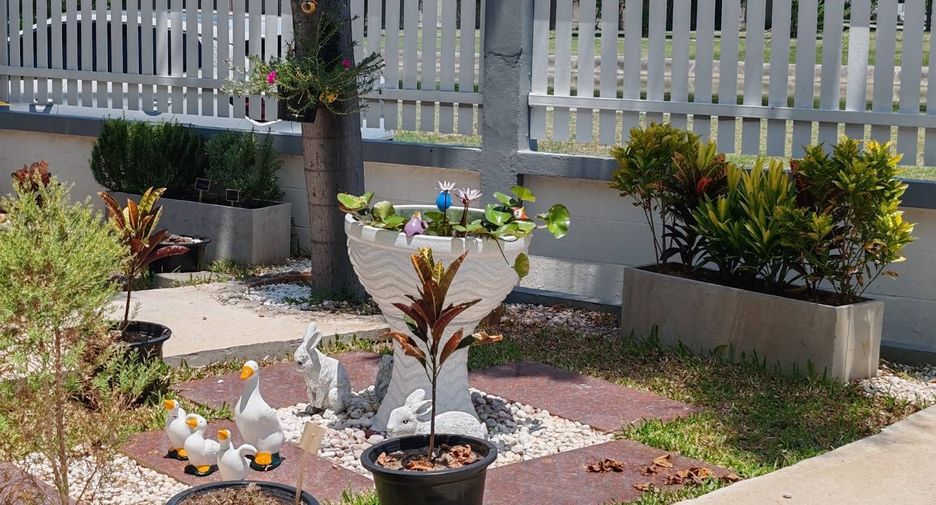 For sale and for rent 5 bedrooms house in Hang Dong, Chiang Mai