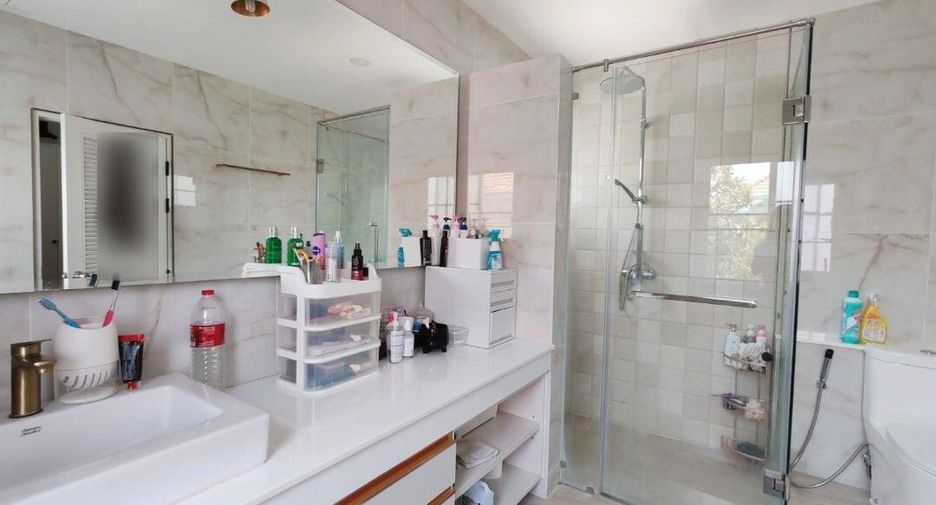 For sale and for rent 5 bedrooms house in Hang Dong, Chiang Mai