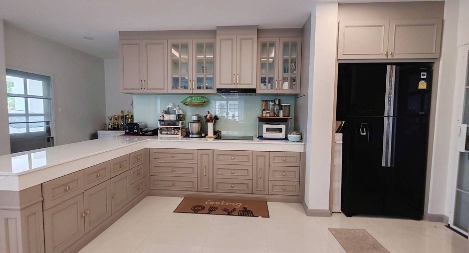 For sale and for rent 5 bedrooms house in Hang Dong, Chiang Mai
