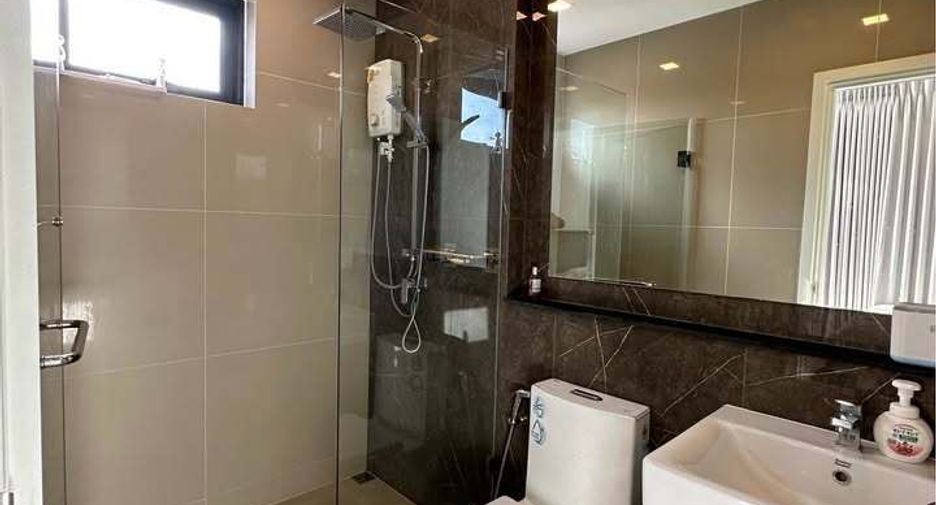 For sale and for rent 2 bedrooms condo in Watthana, Bangkok
