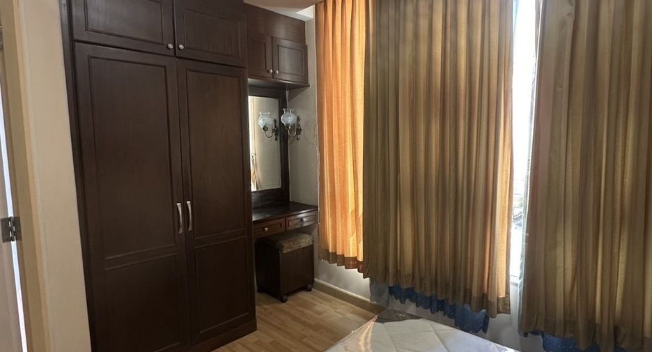 Wohnung zur Miete mit 1 Zimmer in Huai Khwang, Bangkok