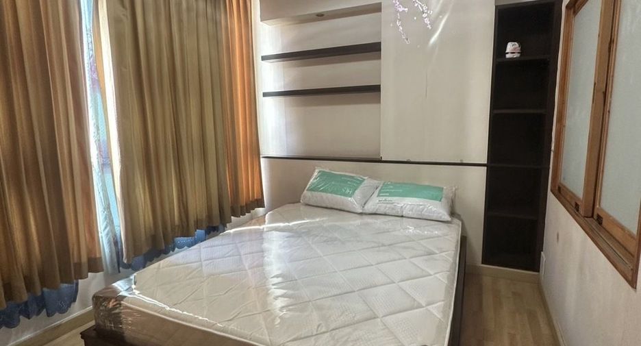 Wohnung zur Miete mit 1 Zimmer in Huai Khwang, Bangkok