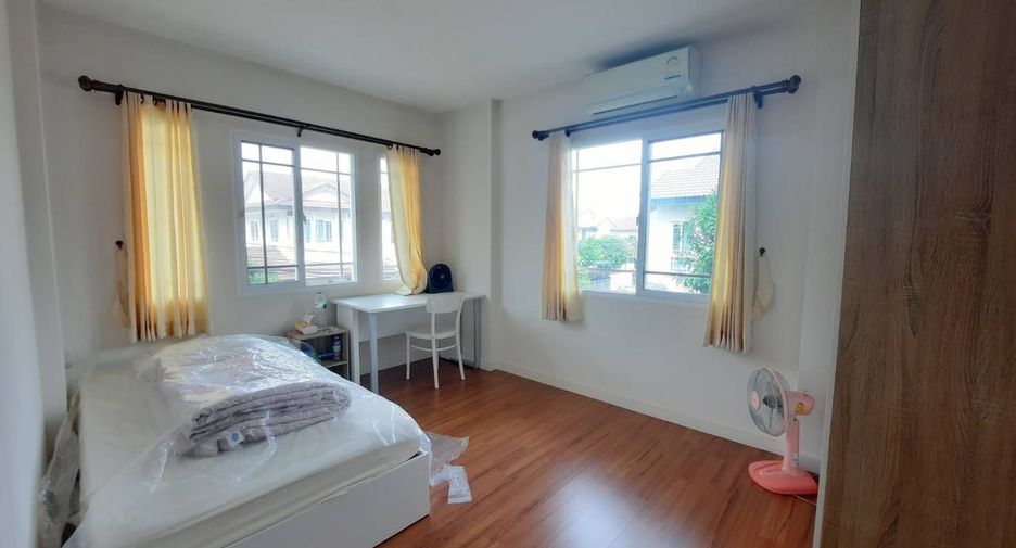 For rent 3 bedrooms house in Mueang Chiang Mai, Chiang Mai