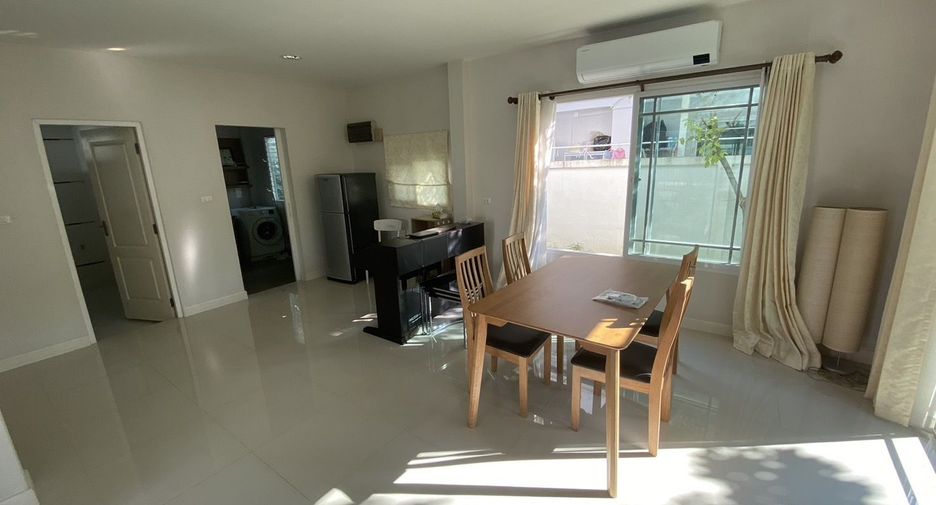 For rent 3 bedrooms house in Mueang Chiang Mai, Chiang Mai