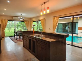 Villa en venta de 5 habitaciones en Mae Rim, Chiang Mai