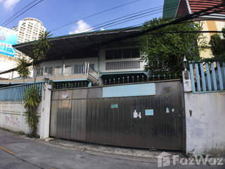 Haus zum Kauf und zur Miete mit 10 Zimmer in Yan Nawa, Bangkok