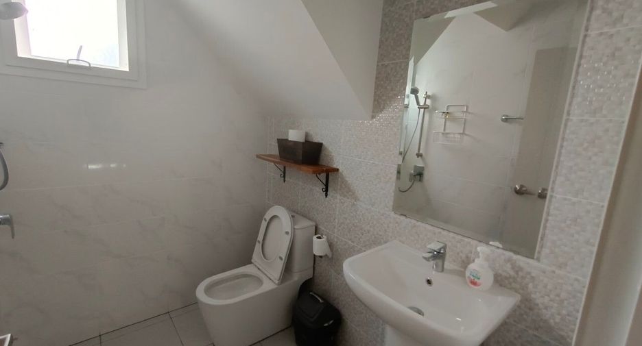 For rent 4 bedrooms house in Mae Rim, Chiang Mai