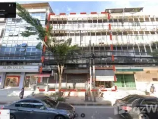 出售 土地 在 Phra Khanong, 曼谷