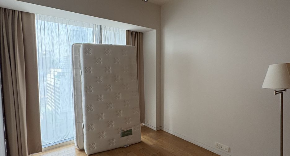 Wohnung zum Kauf mit 3 Zimmer in Sathon, Bangkok