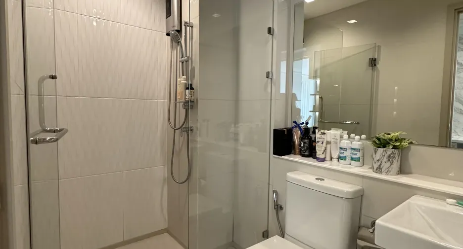 For sale 1 bed condo in Pathum Wan, Bangkok