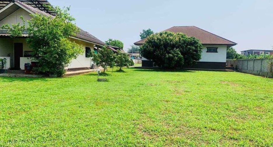 For rent 3 bedrooms house in Mueang Chiang Mai, Chiang Mai