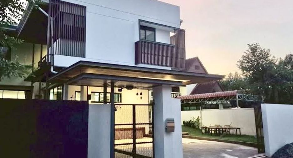 For sale 5 bedrooms house in Mueang Chiang Mai, Chiang Mai