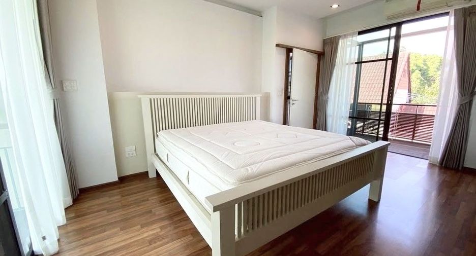 For sale 5 bedrooms house in Mueang Chiang Mai, Chiang Mai