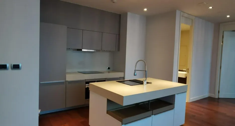 Condo en venta y en alquiler de 2 habitaciones en Khlong Toei, Bangkok