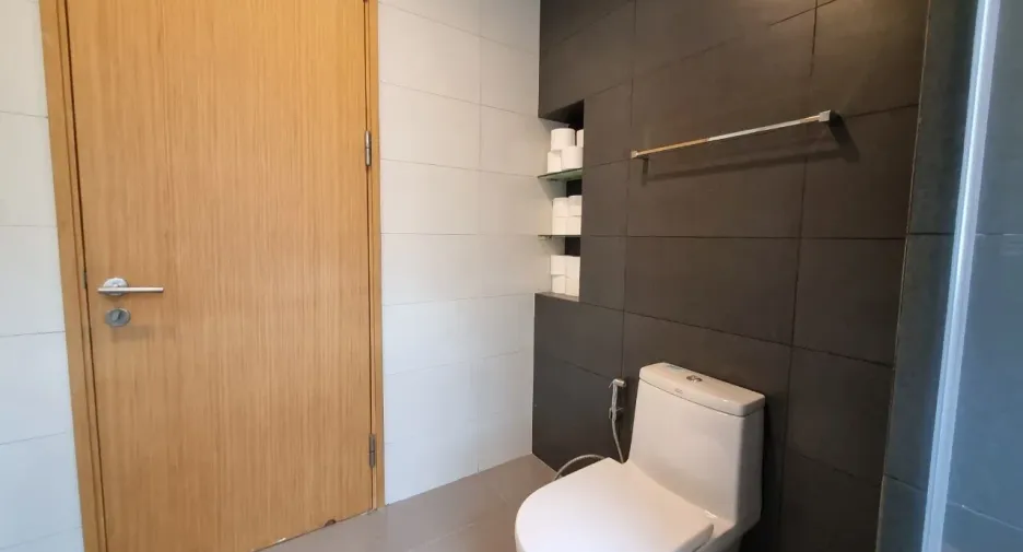 ขาย และ ให้เช่า 2 ห้องนอน คอนโด ใน คลองเตย, กรุงเทพฯ