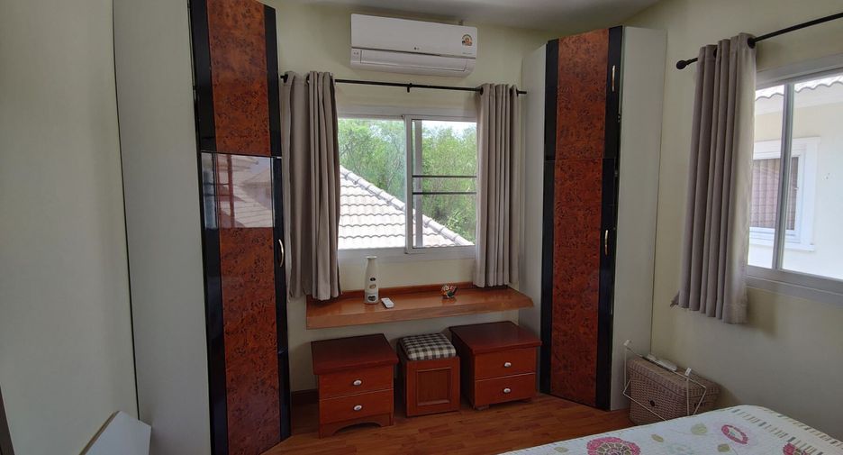 À vendre 4 chambres villa à San Kamphaeng, Chiang Mai