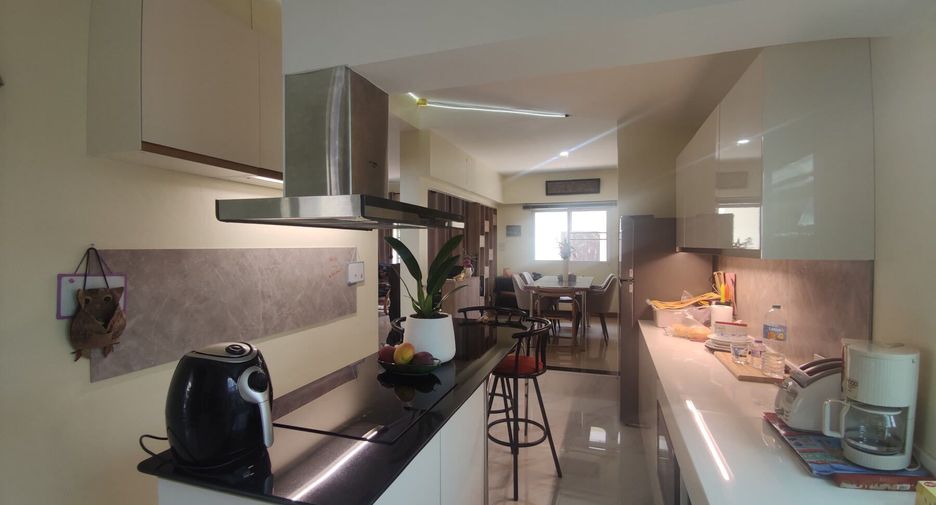 À vendre 4 chambres villa à San Kamphaeng, Chiang Mai