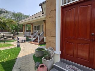 For sale 4 bedrooms villa in San Kamphaeng, Chiang Mai