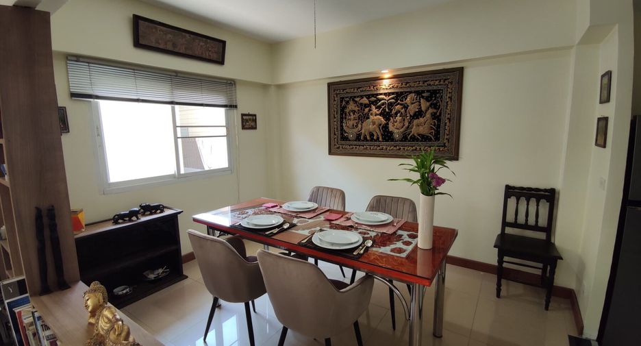 À vendre 4 chambres villa à San Kamphaeng, Chiang Mai