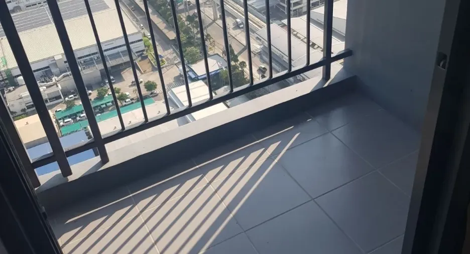 À vendre studio condo à Phra Pradaeng, Samut Prakan