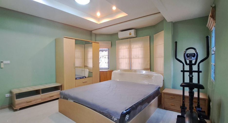 Haus zur Miete mit 3 Zimmer in Bang Lamung, Chonburi
