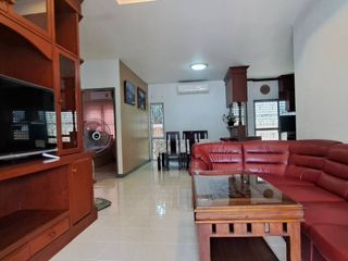 À louer 3 chambres maison à Bang Lamung, Chonburi