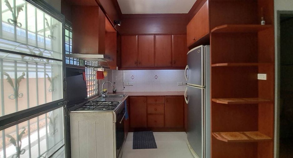 Haus zur Miete mit 3 Zimmer in Bang Lamung, Chonburi